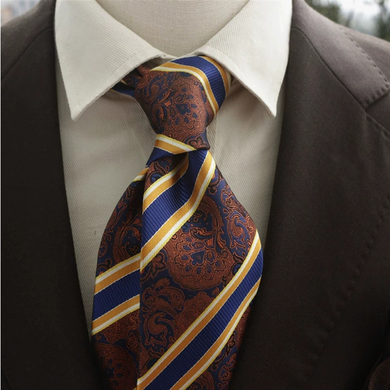 Neue trendige marineblaune Kra – Men Formal Party Wear Shirt Bewertung und Preis